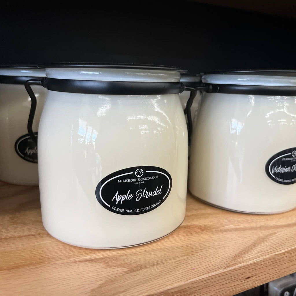 Milkhouse Candle Company - 16 oz Butter Jar Candle: Apple Strudel