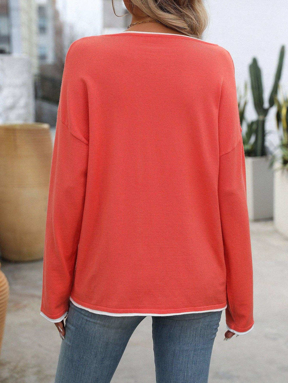 Suhkasana - Colorblock Crew Neck Long Sleeve Casual Knit Sweater
