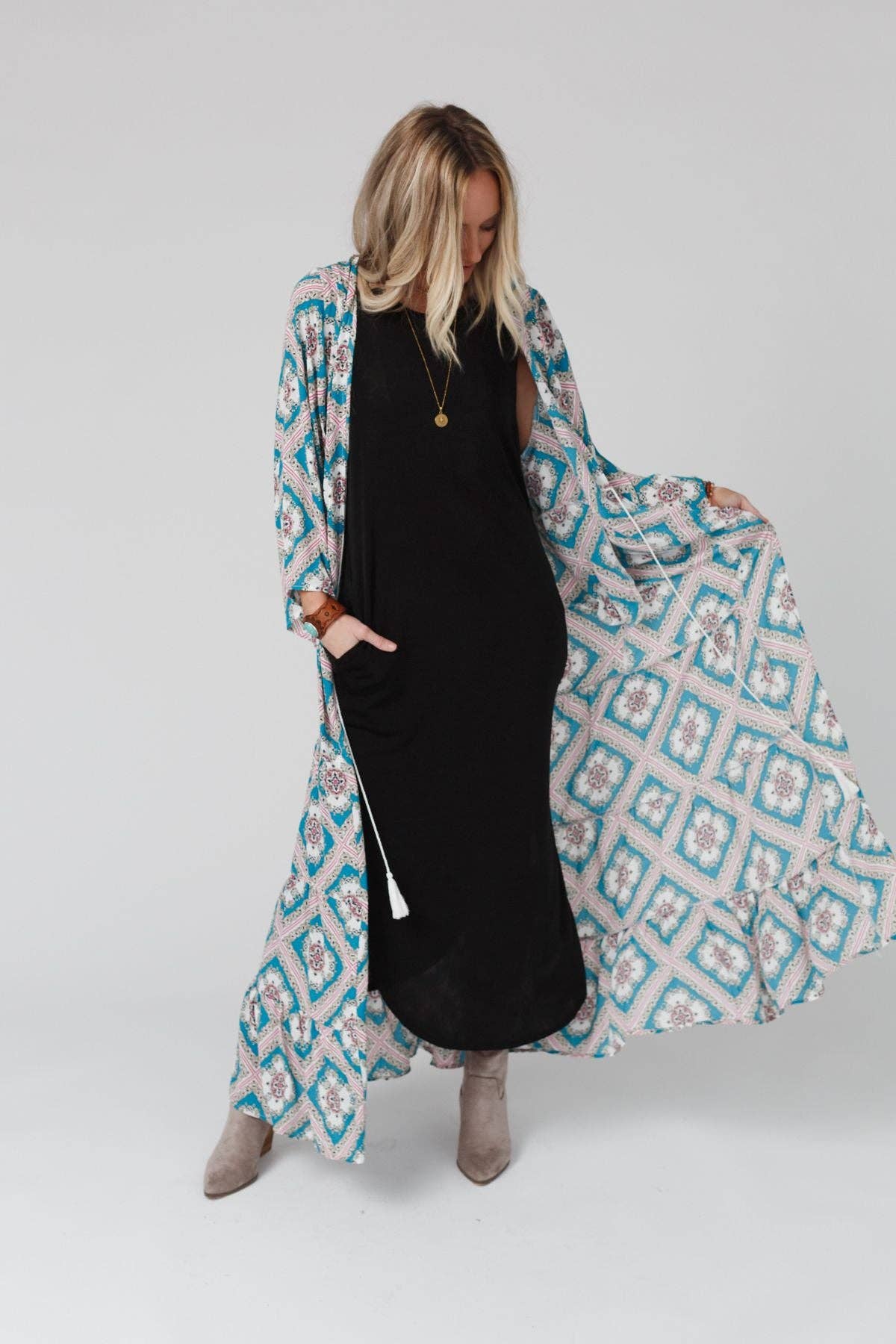 Three Bird Nest - Cassie Sleeveless Pocket Slinky Maxi Dress - Black