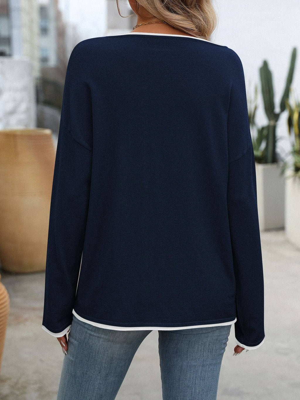 Suhkasana - Colorblock Crew Neck Long Sleeve Casual Knit Sweater