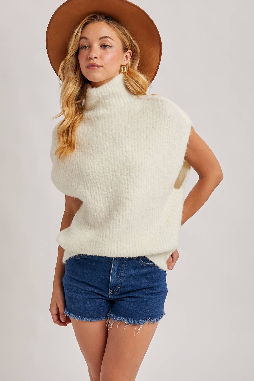 Bluivy - TURTLENECK KNIT SWEATER VEST