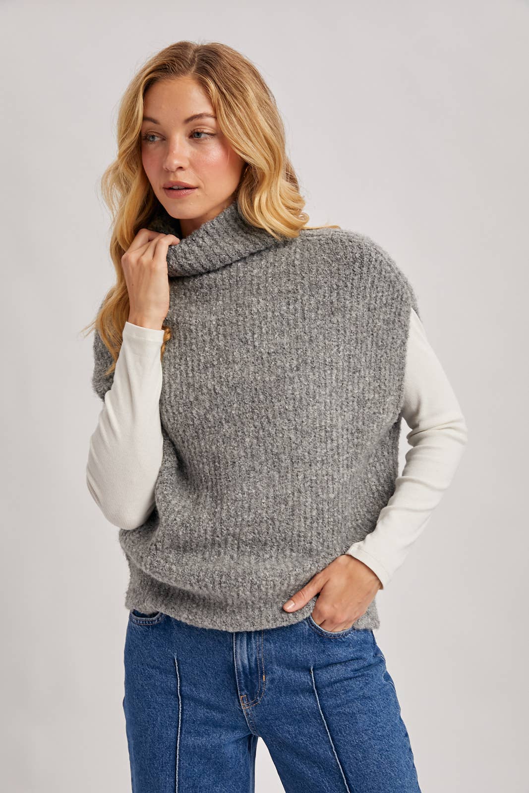 Bluivy - TURTLENECK KNIT SWEATER VEST